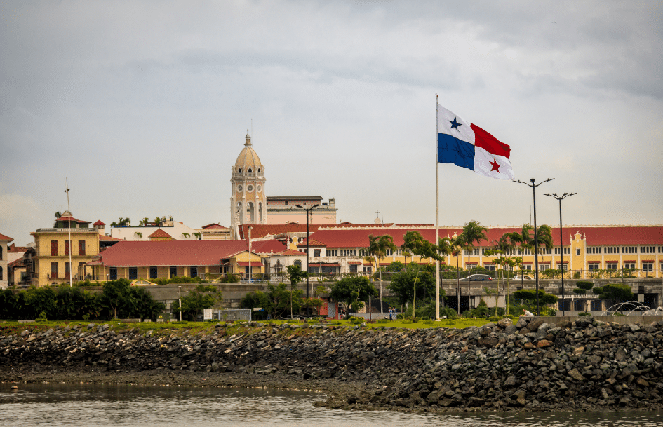 Deuda de Panamá aumentó $2,914 millones en febrero  y alcanzó los $49,808 millones