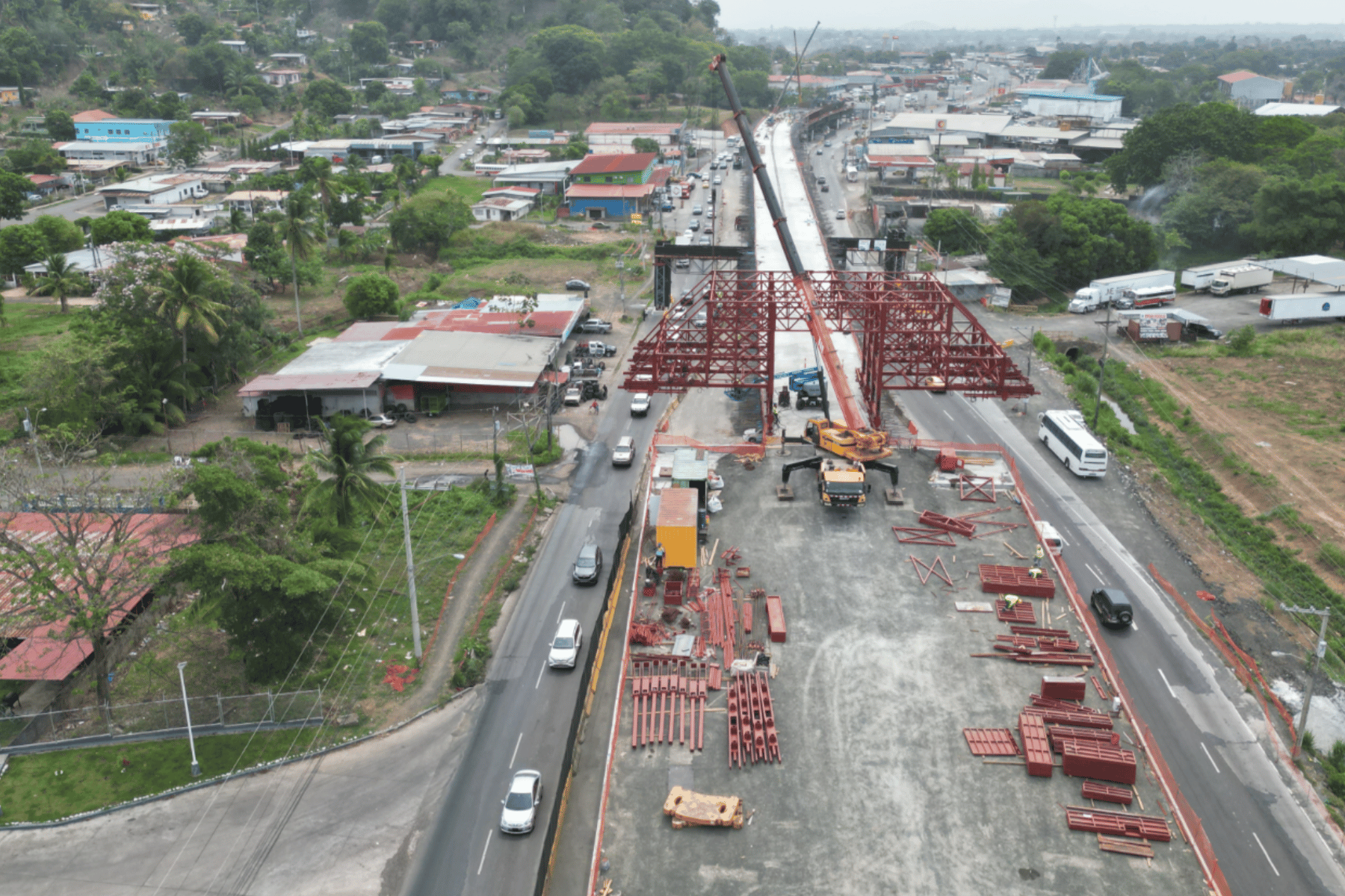 Realizan cambios de circulación por trabajos al final de la autopista de La Chorrera