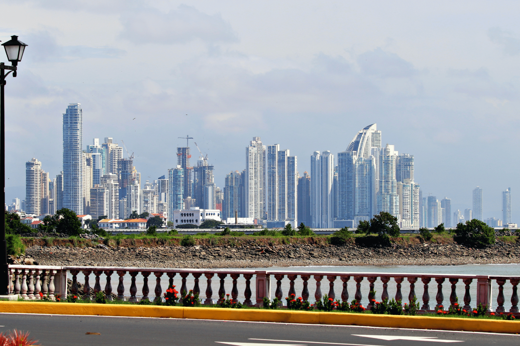 Crecimiento en pausa: Panamá se queda atrás en la región según el último informe de la Cepal