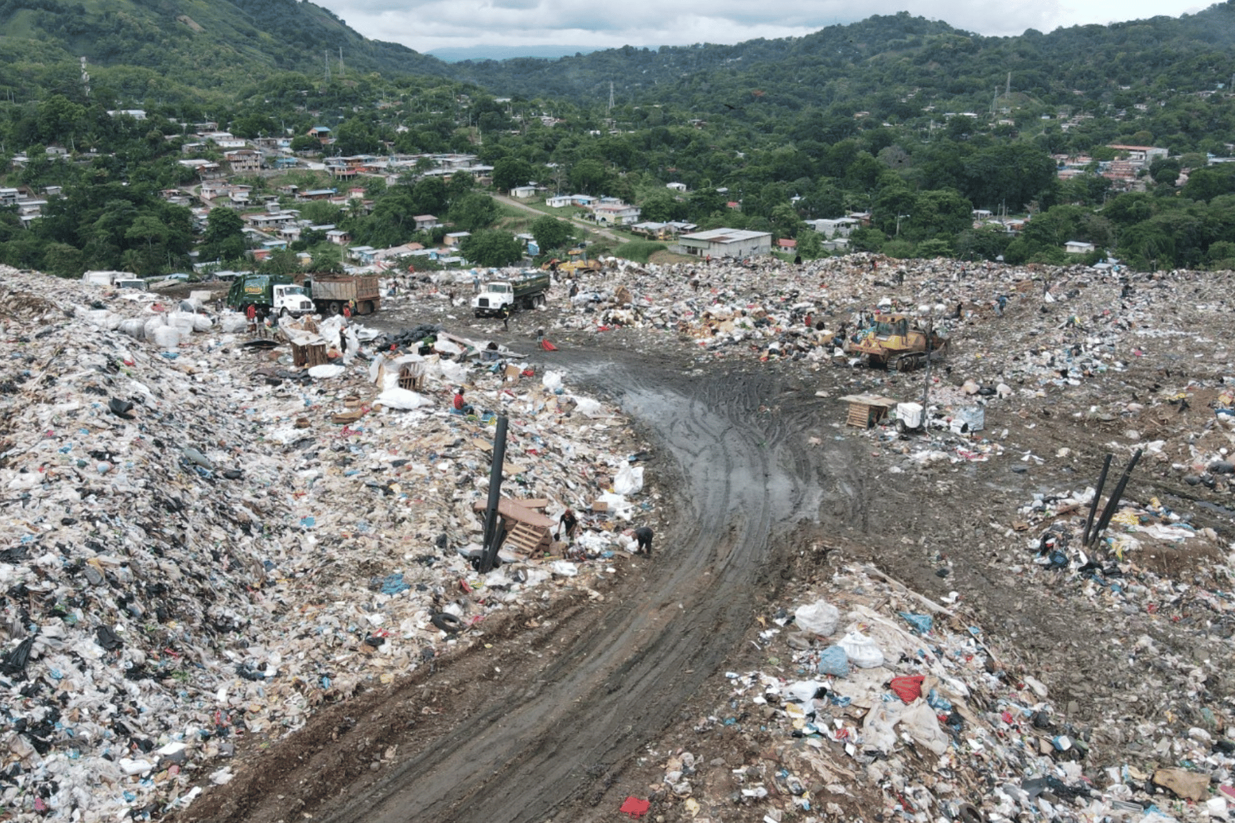 Corea del Sur lleva a cabo estudio para mejorar manejo de Cerro Patacón