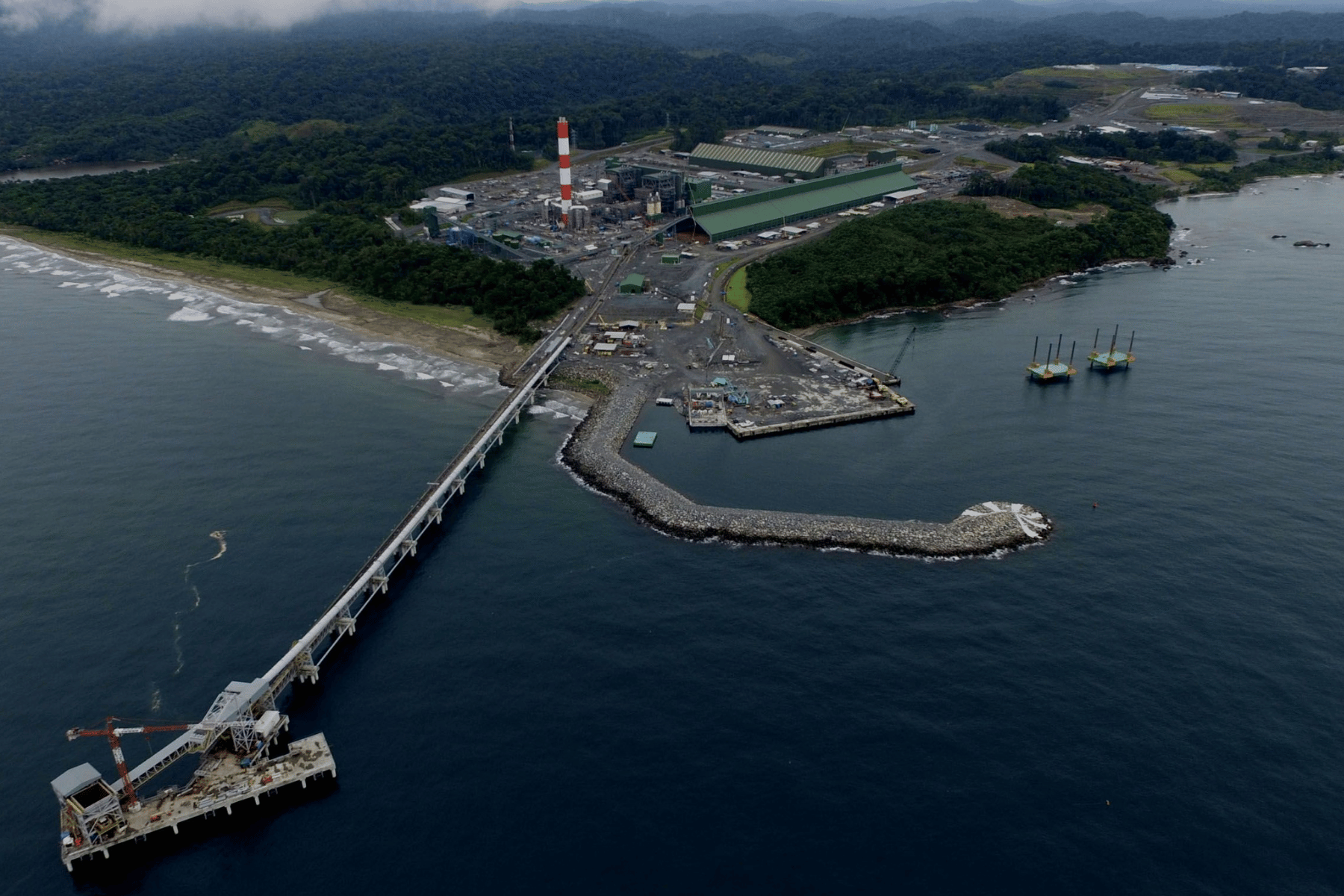 Minera Panamá asegura que no es responsable de la muerte de peces; MiAmbiente anuncia investigación