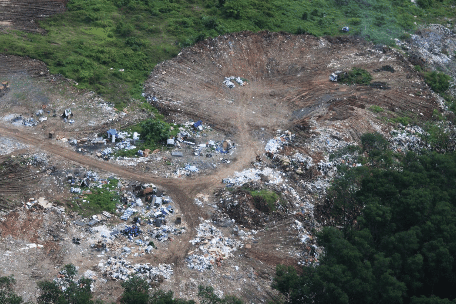 Identifican 14 vertederos alrededor de Tocumen que ponen en riesgo la seguridad aérea