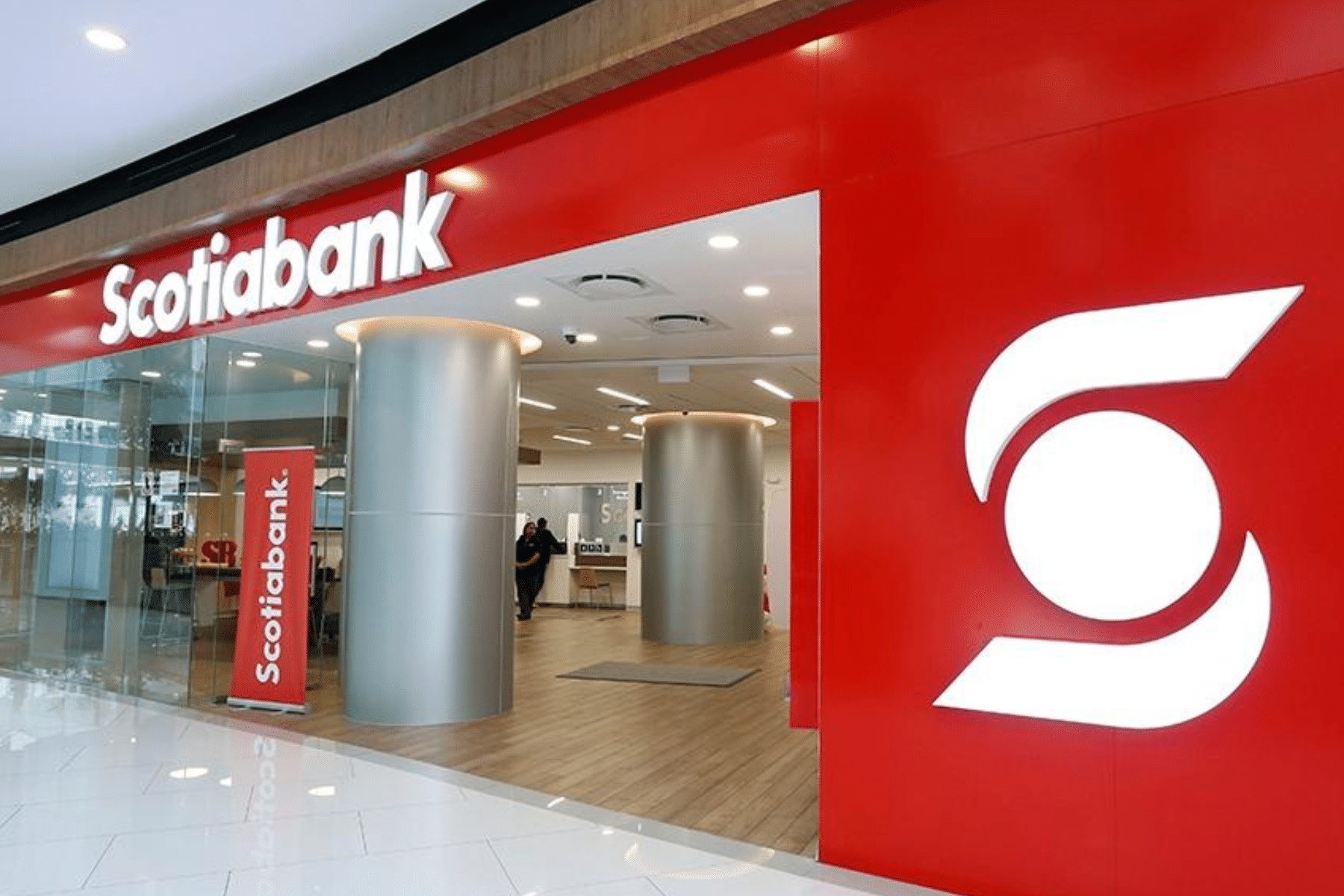 Scotiabank cede operaciones en Panamá, Colombia y Costa Rica a Davivienda por el 20% de sus acciones valoradas en $600 millones